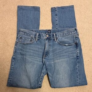 GAP Men's Classic Denim Slim Straight Jeans